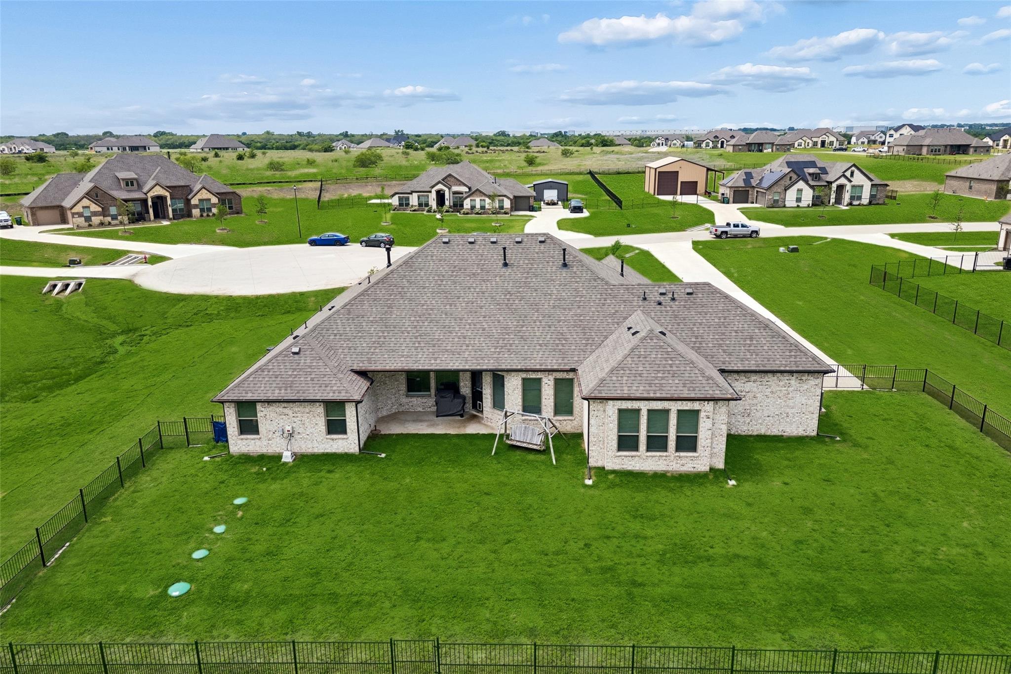 main property photo 35