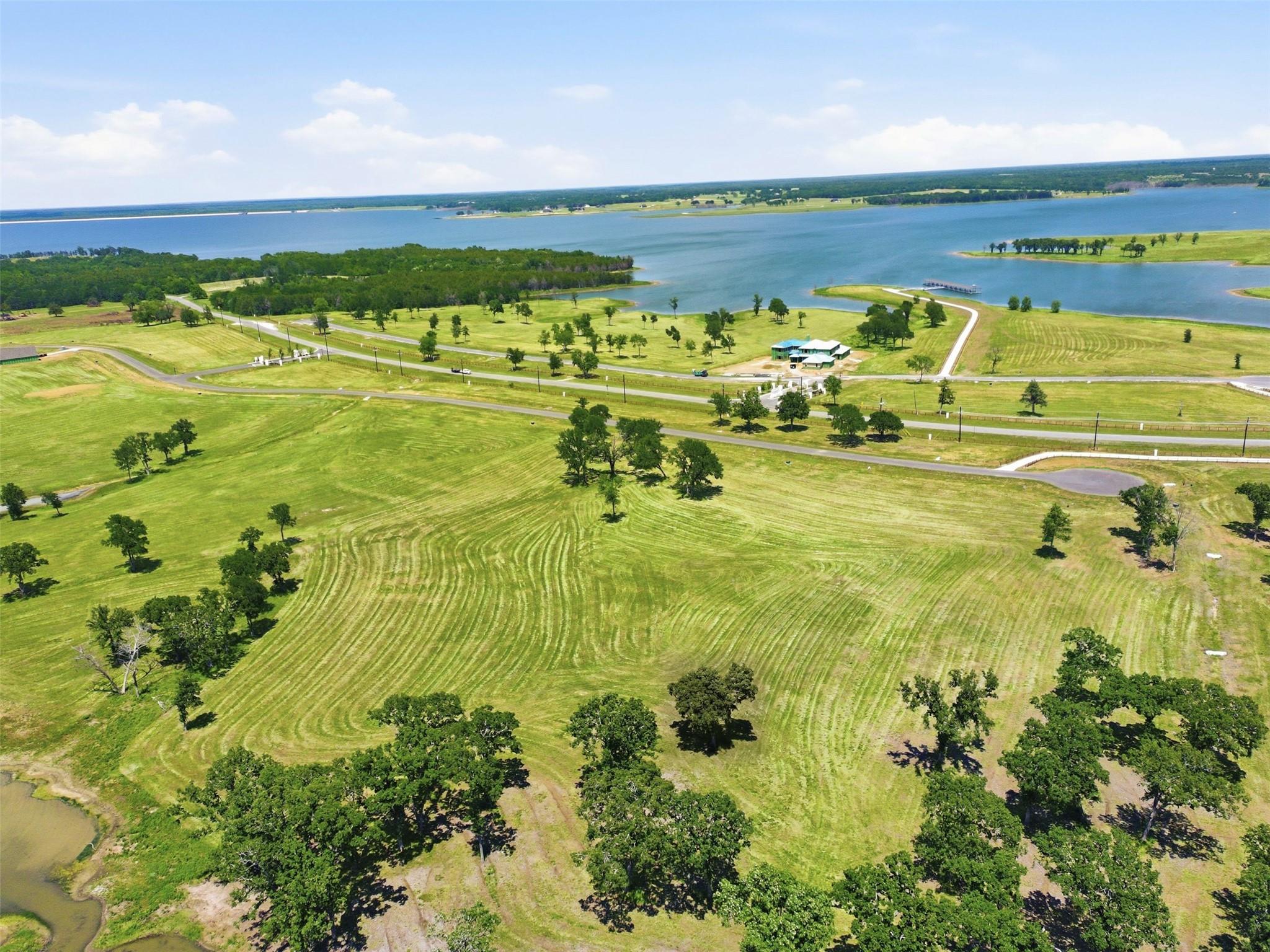 main property photo 10
