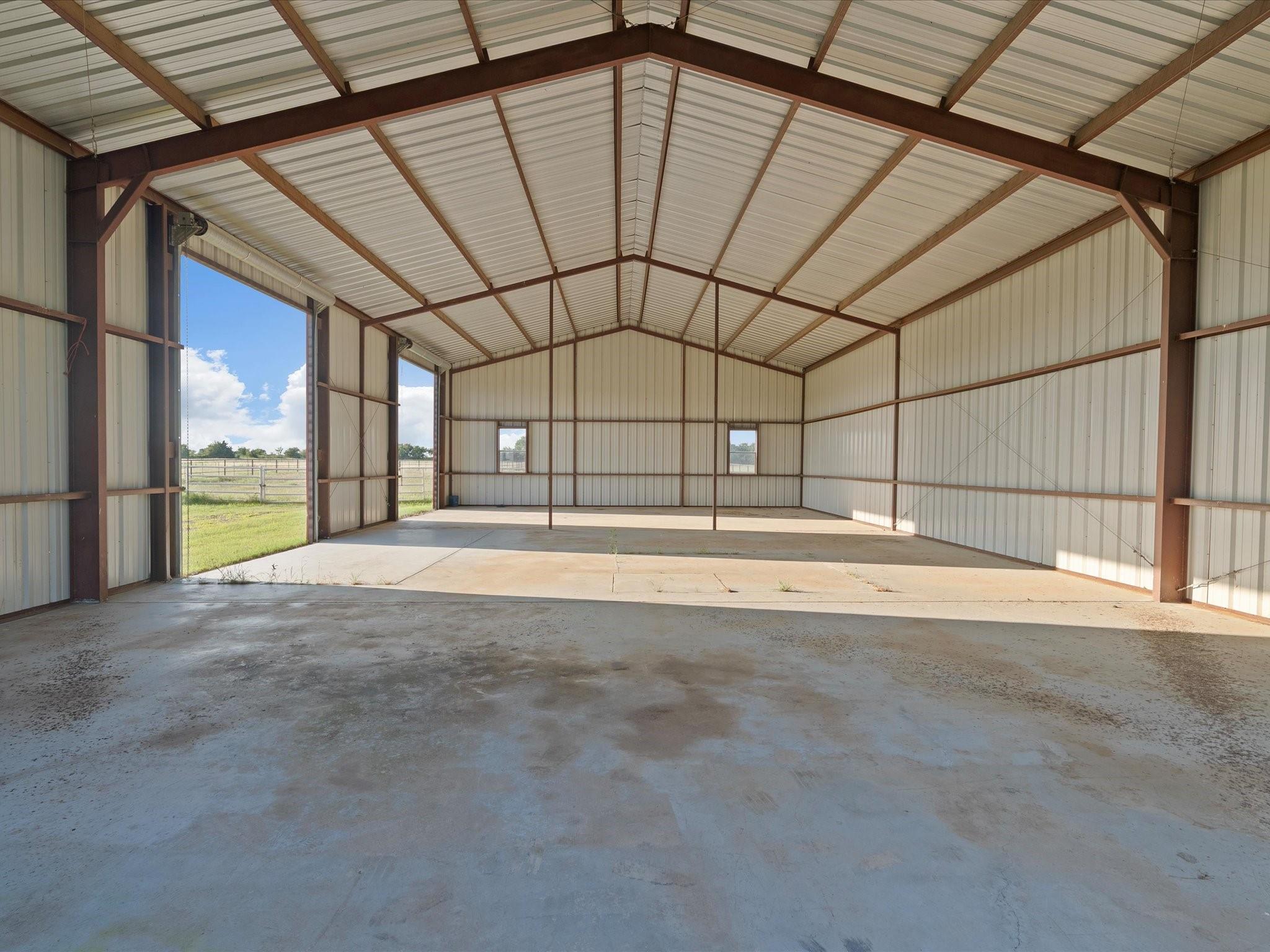 main property photo 24