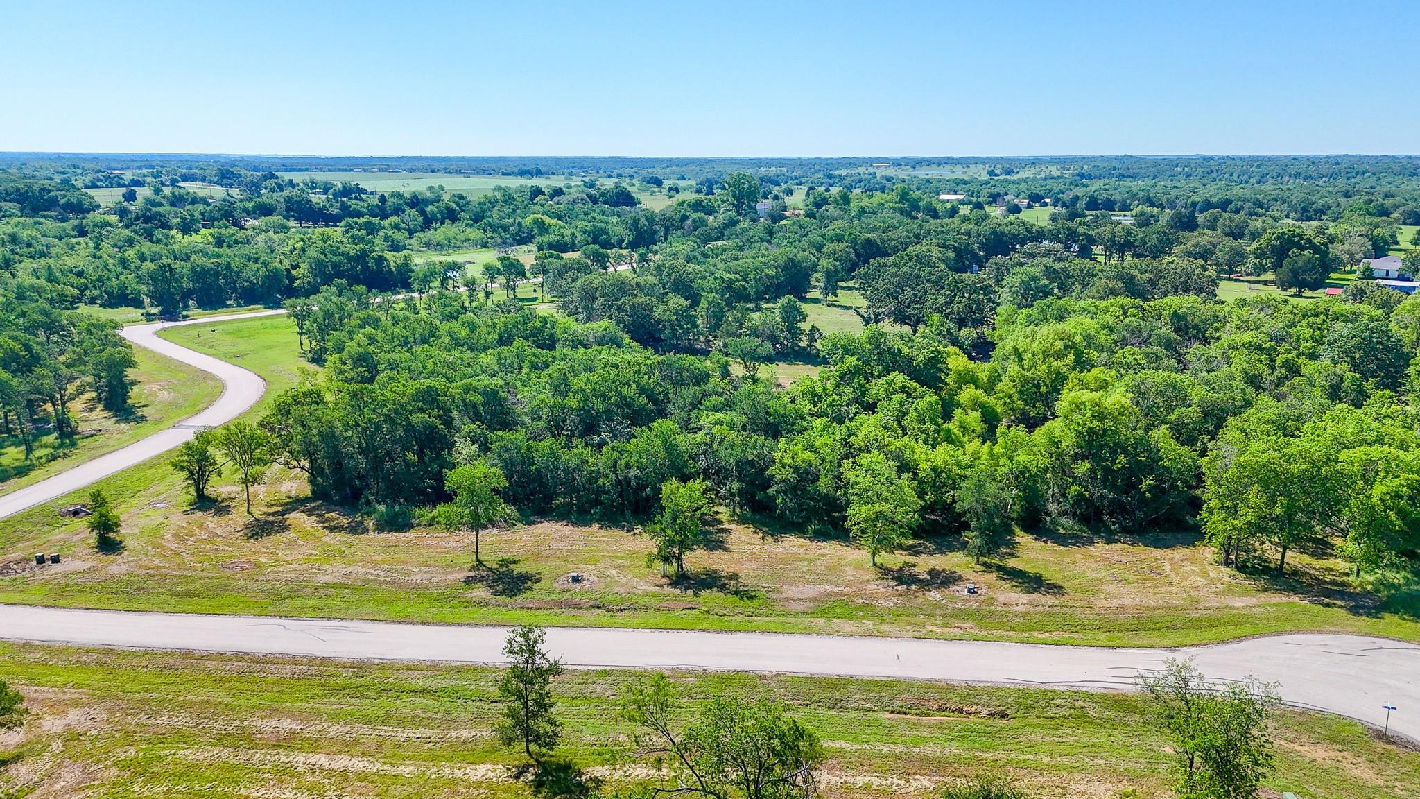 main property photo 6