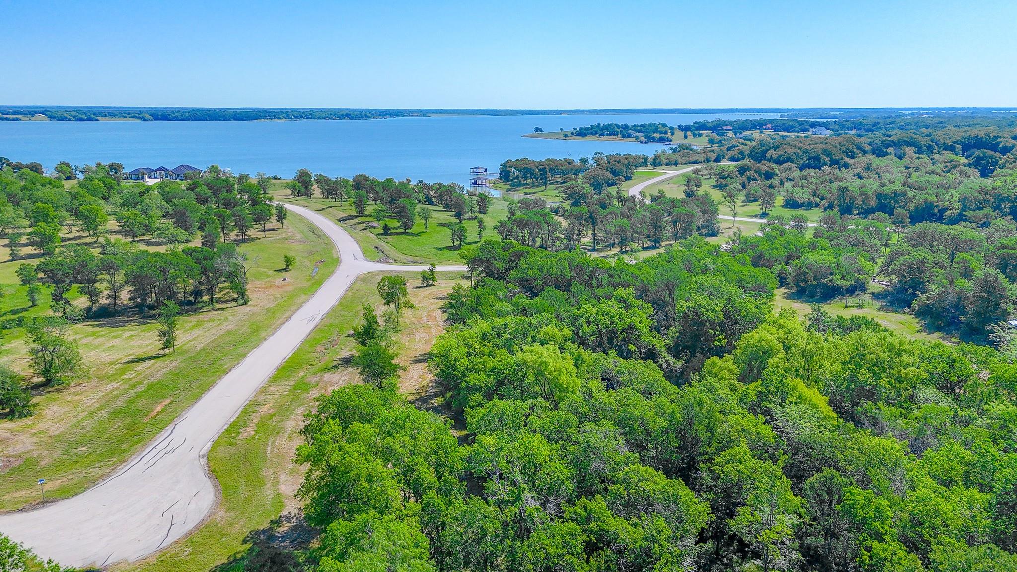 main property photo 9