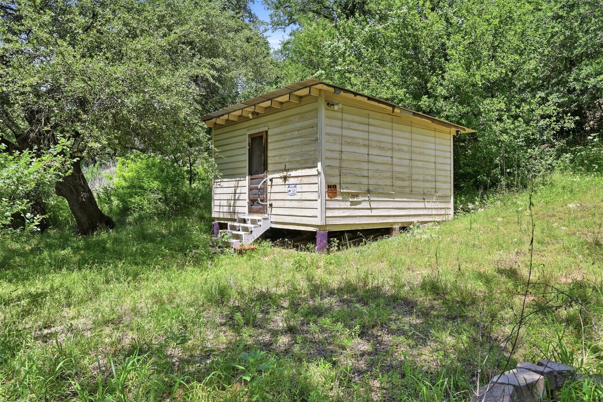 main property photo 27