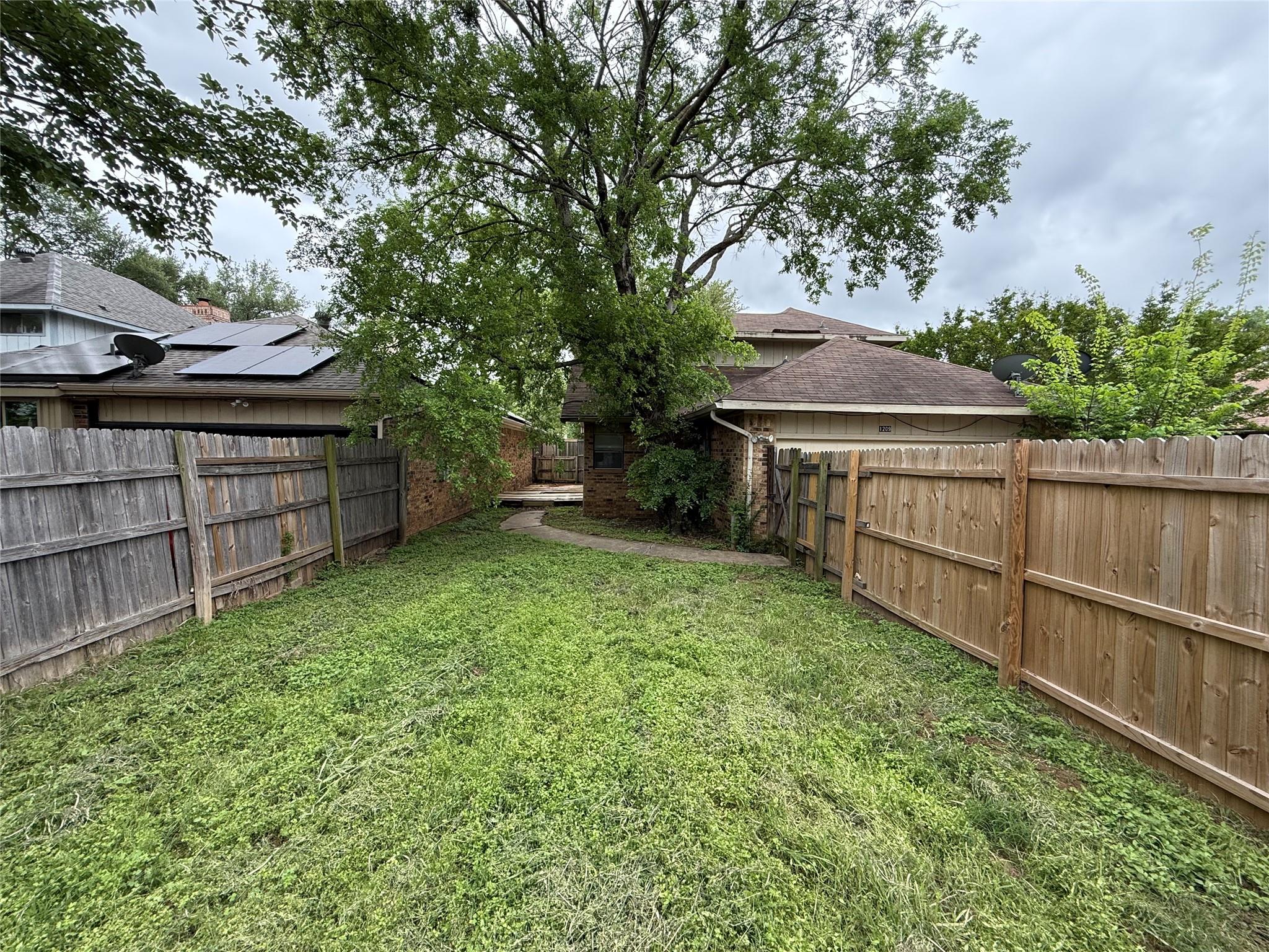 main property photo 12