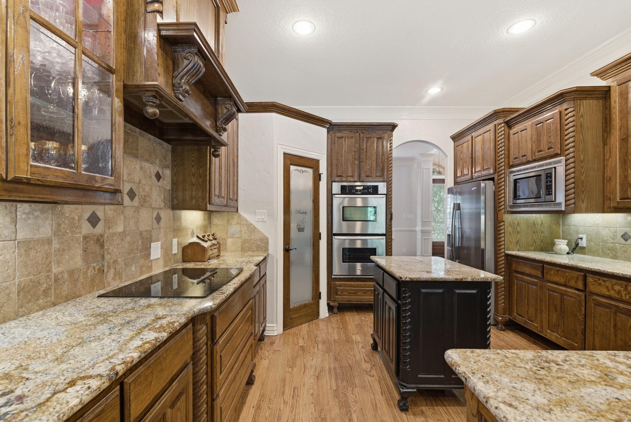 main property photo 10