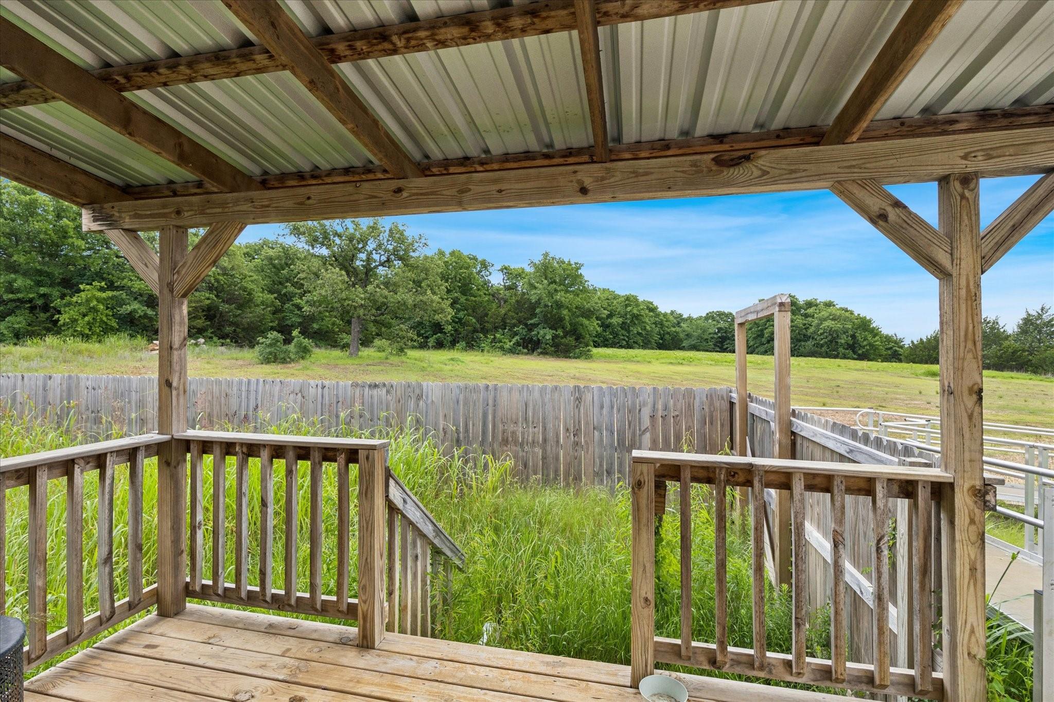main property photo 30