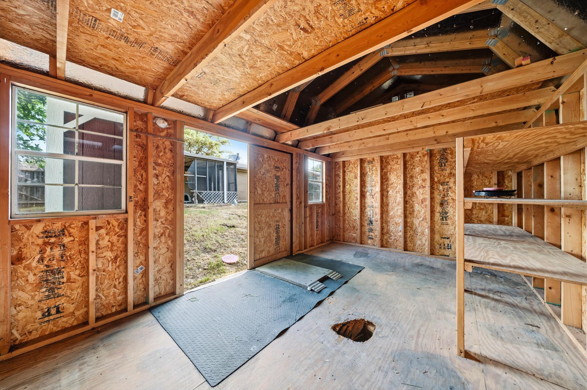 main property photo 31