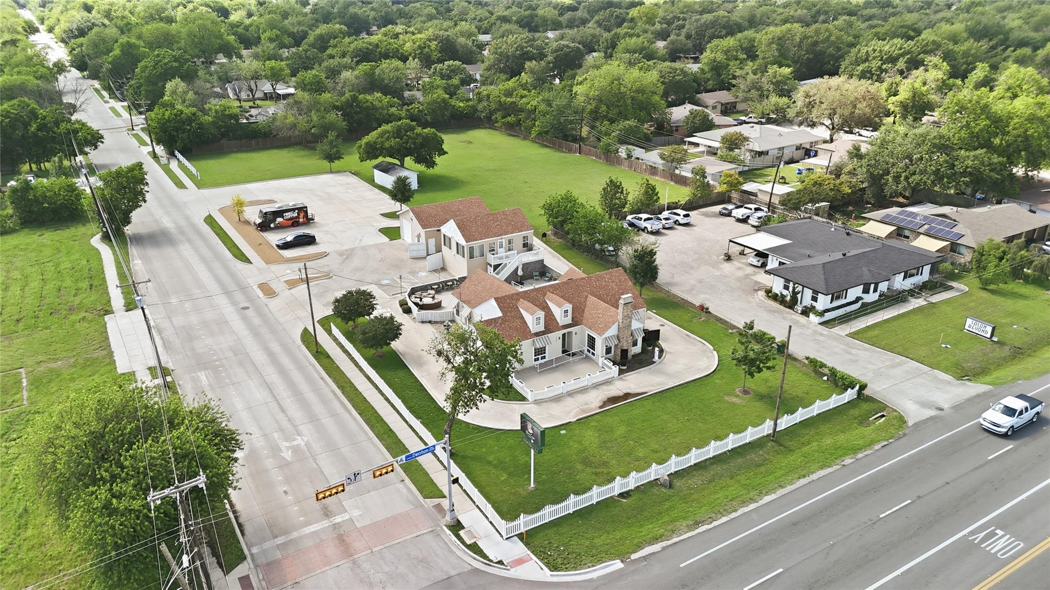 main property photo 32
