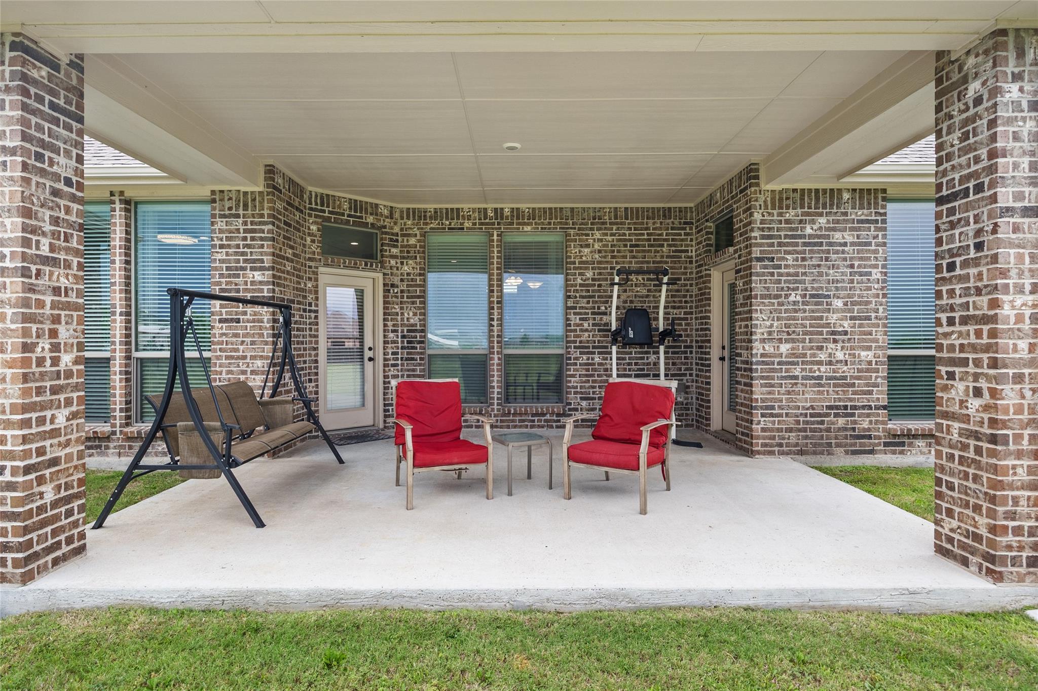 main property photo 23