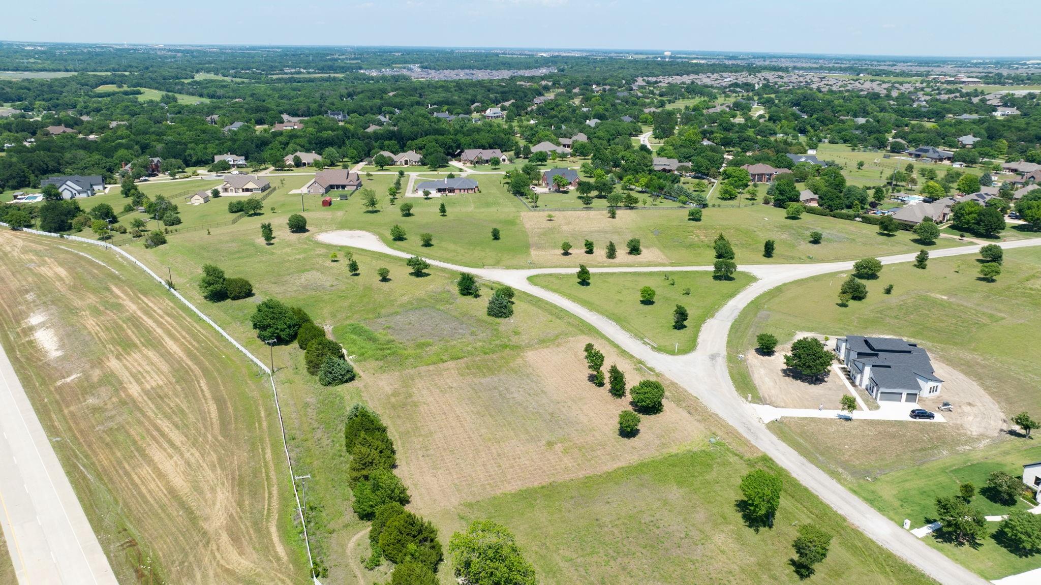 main property photo 13