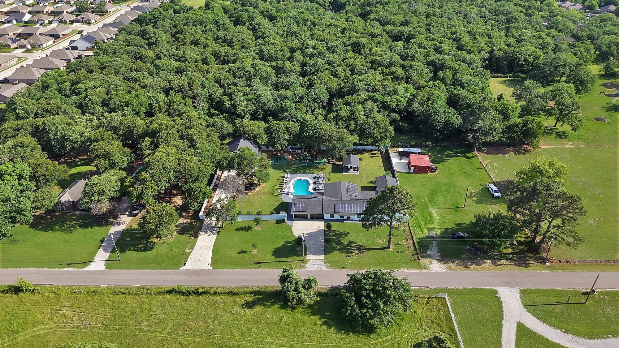 main property photo 39