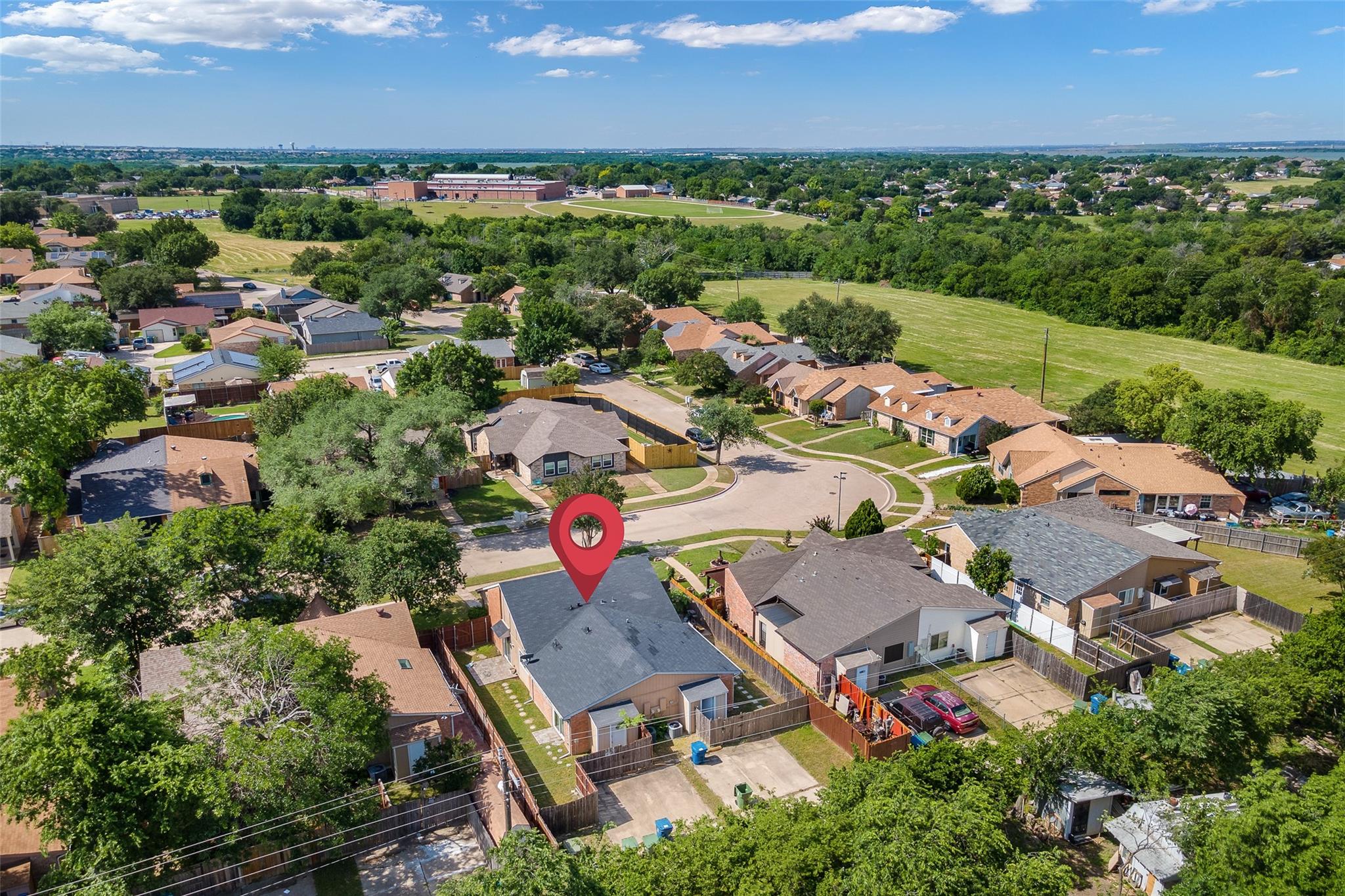 main property photo 19