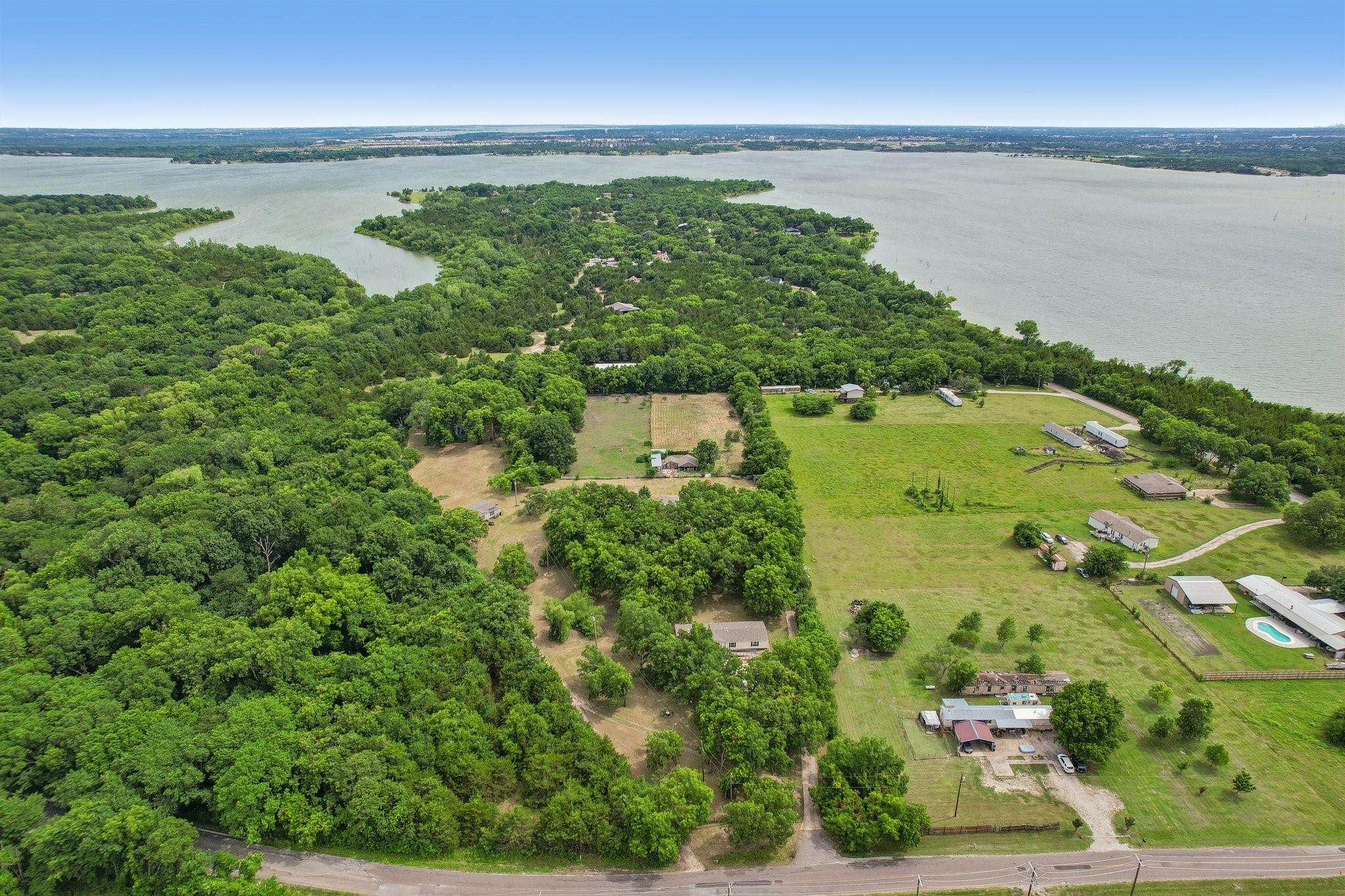 main property photo 25