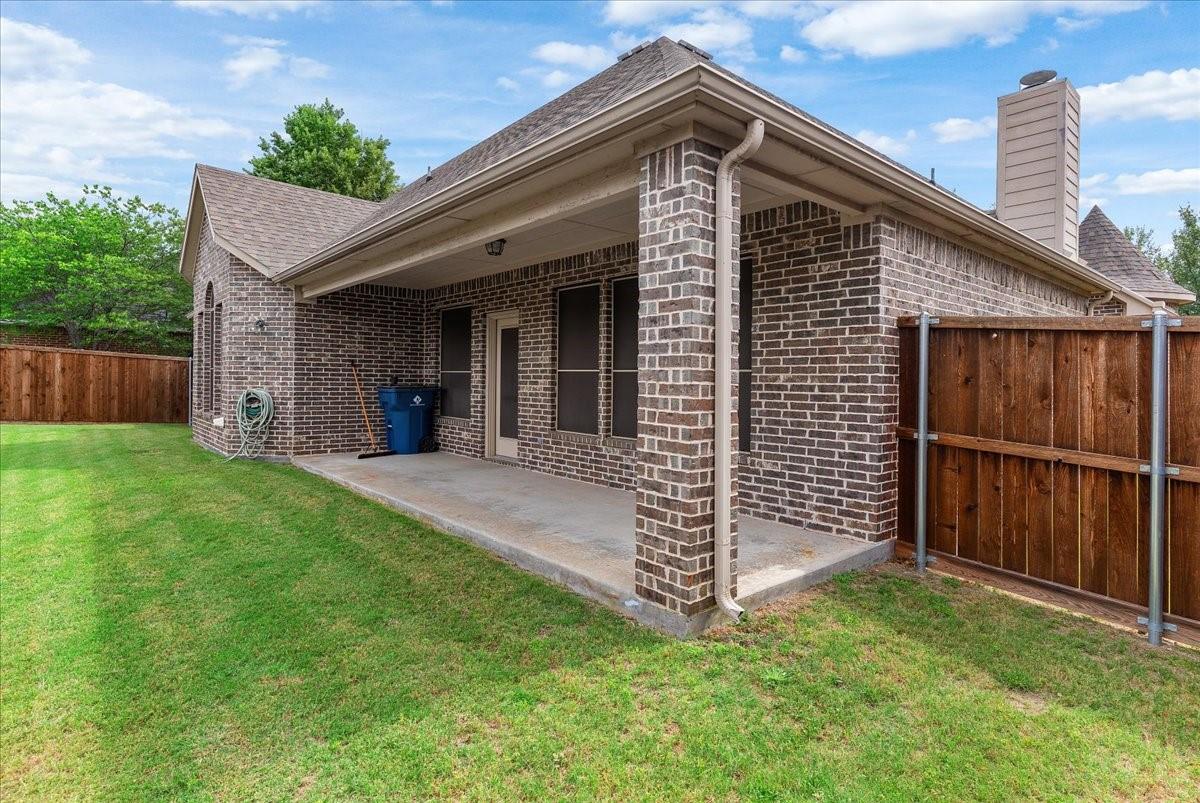 main property photo 34