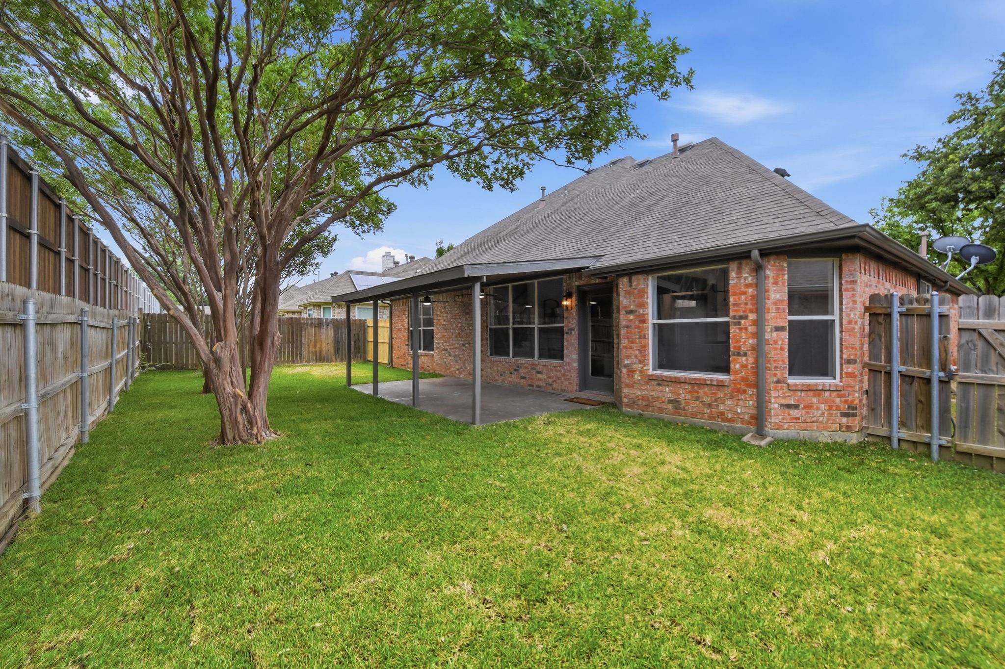 main property photo 24