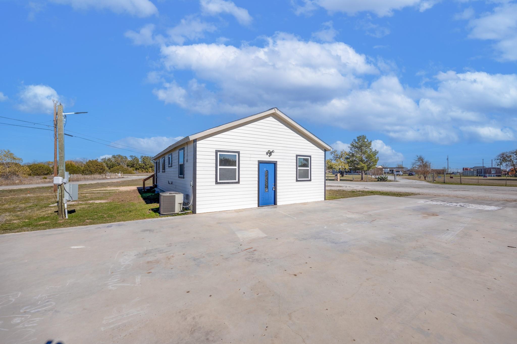 main property photo 2