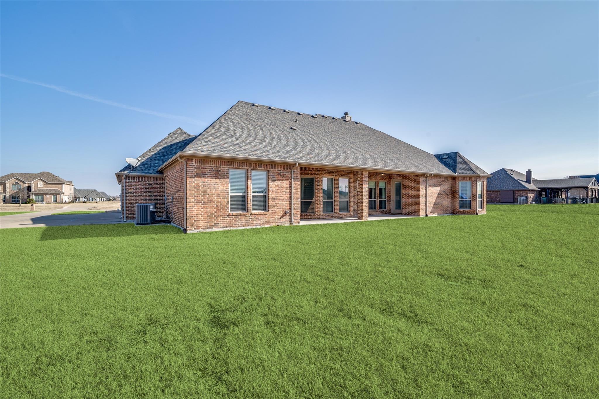 main property photo 33