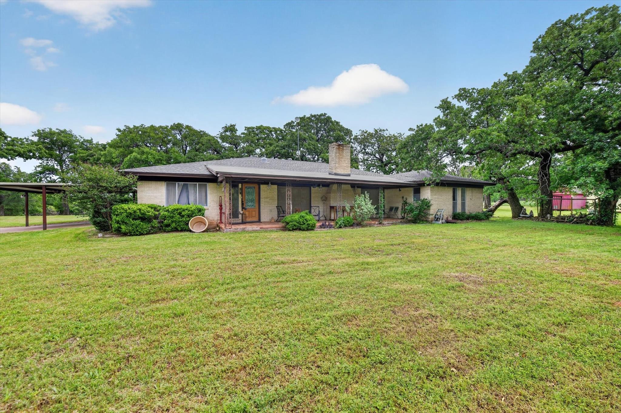 main property photo 10