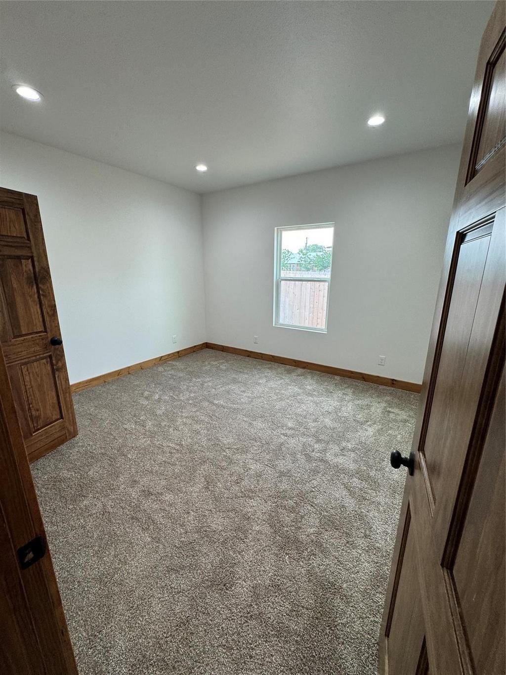 property viewer photo 8