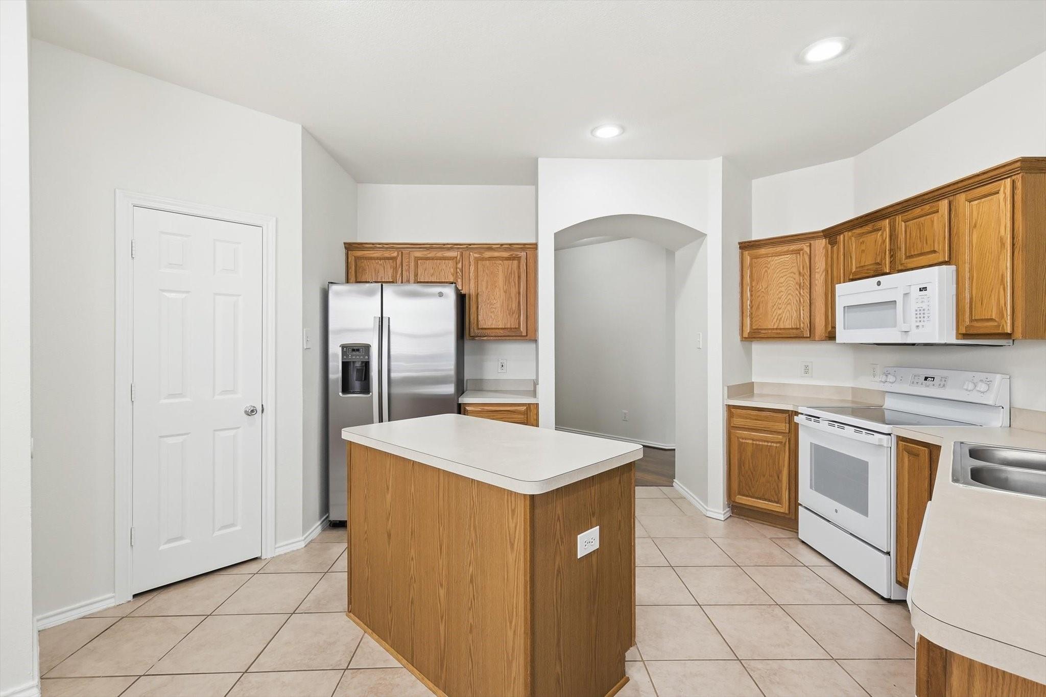 main property photo 13