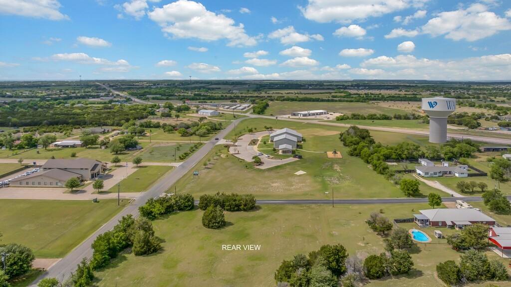 main property photo 10