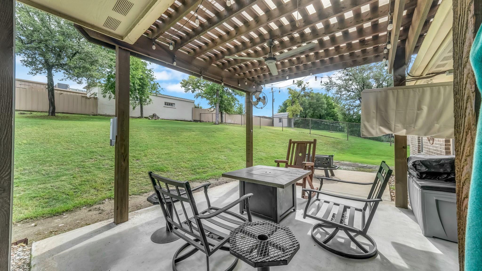 main property photo 11