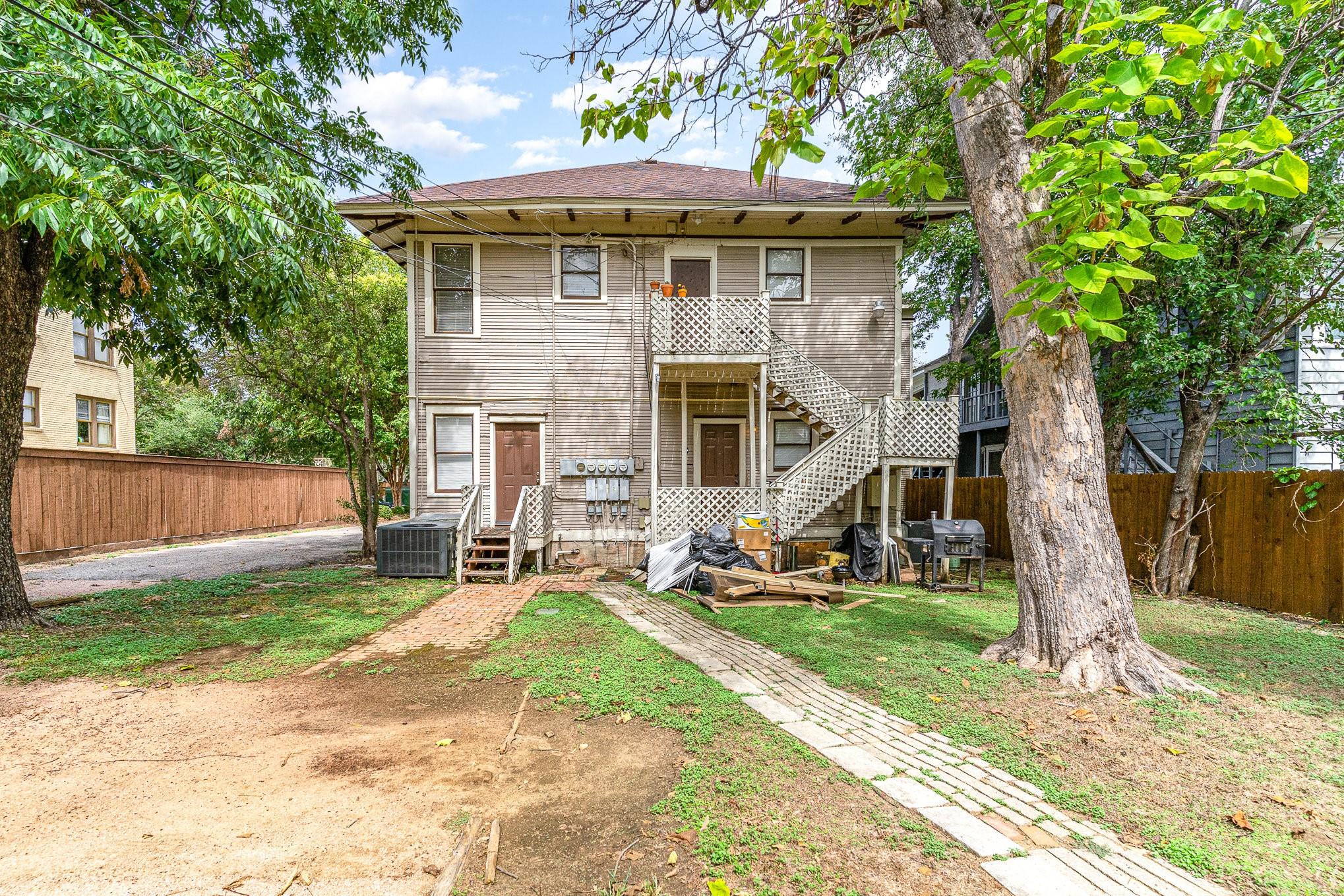 main property photo 13