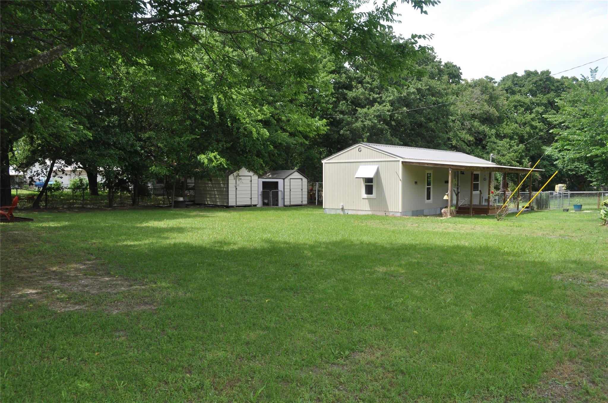 main property photo 29