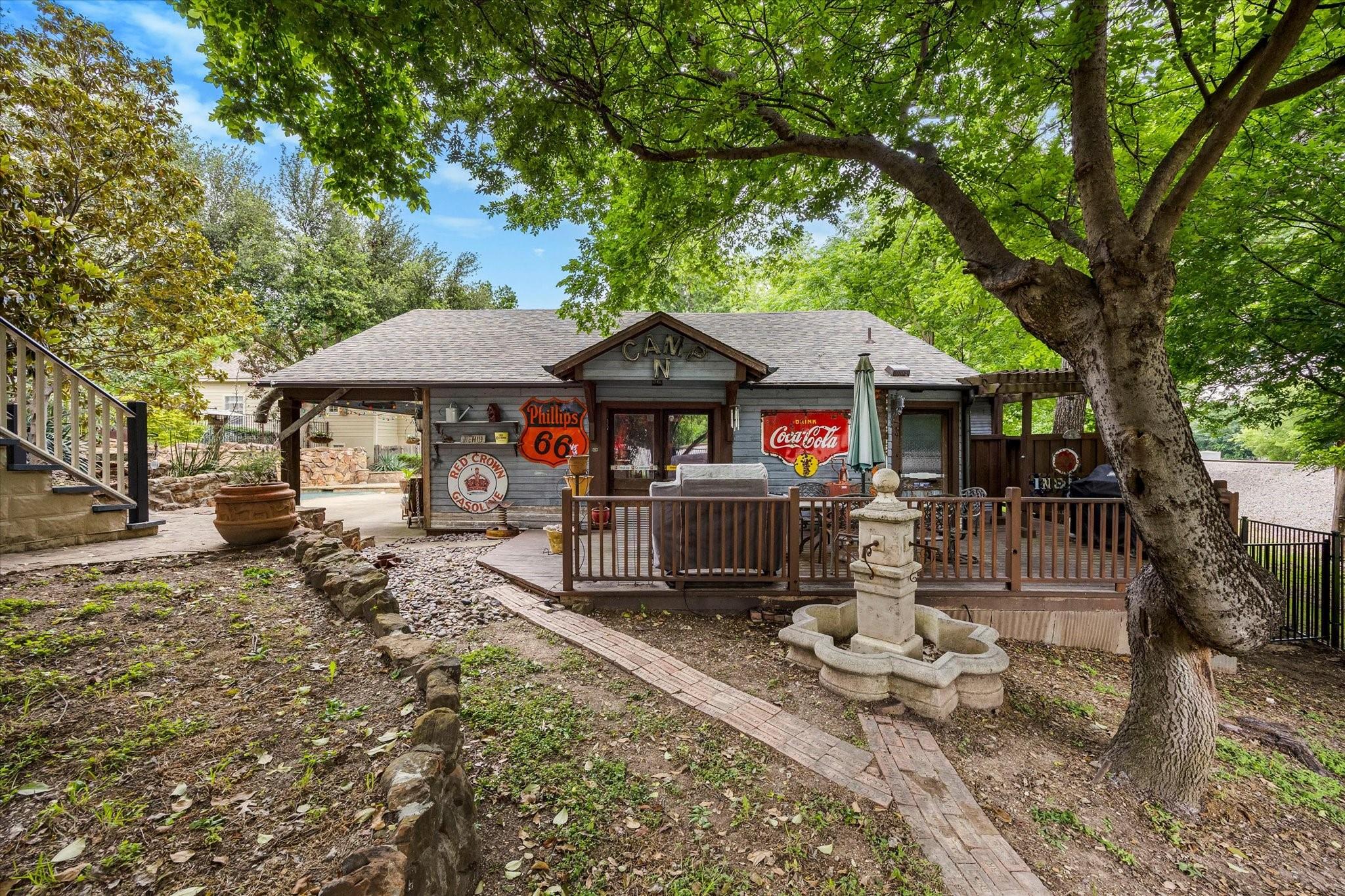 main property photo 23
