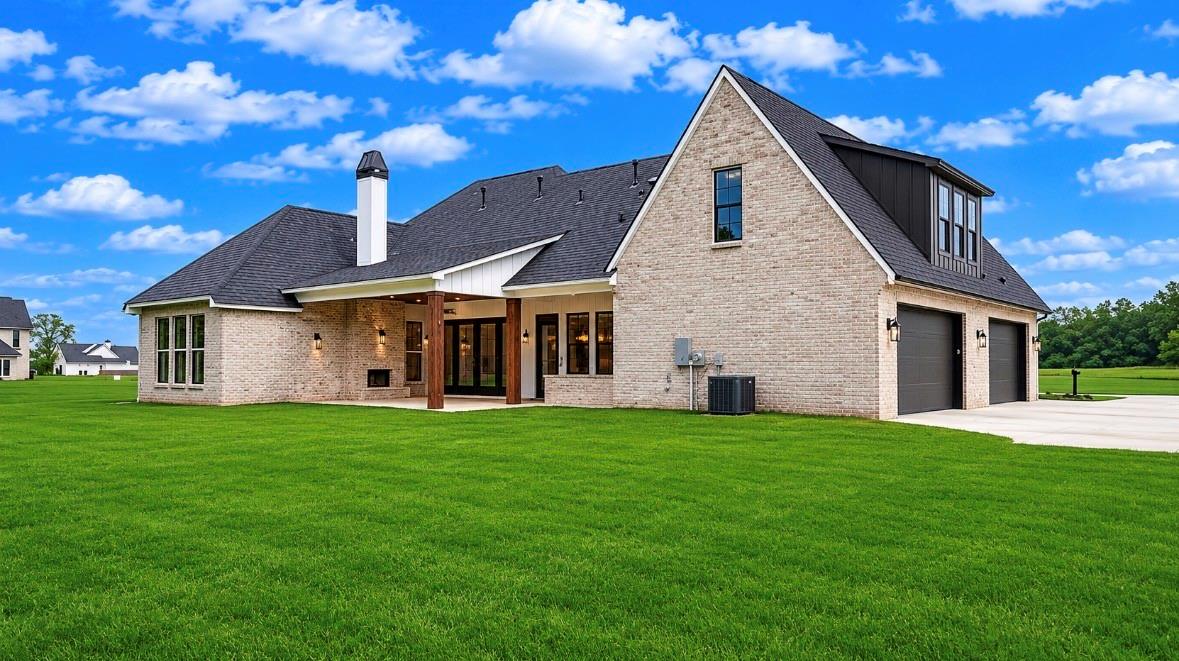 main property photo 35