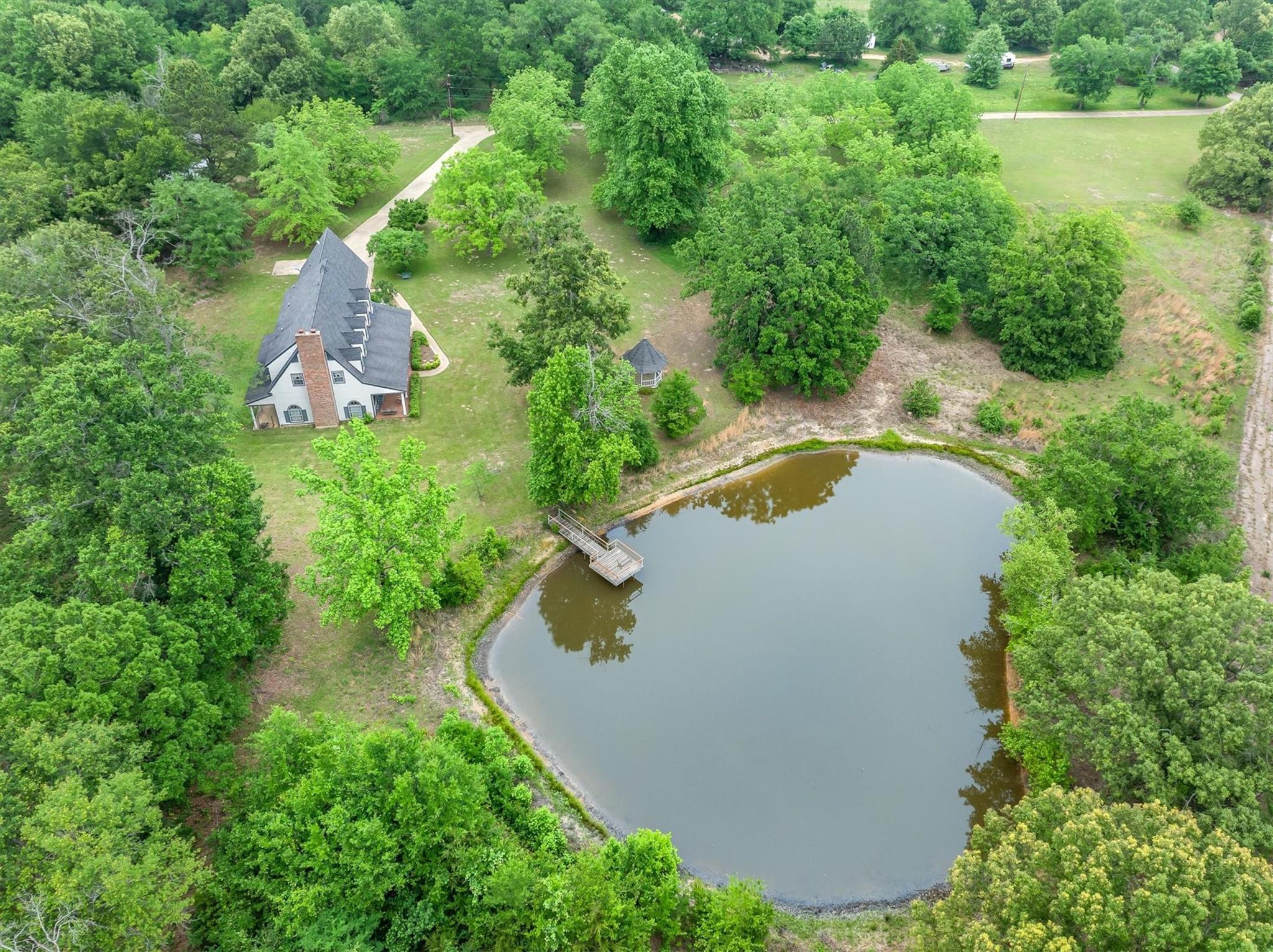main property photo 6