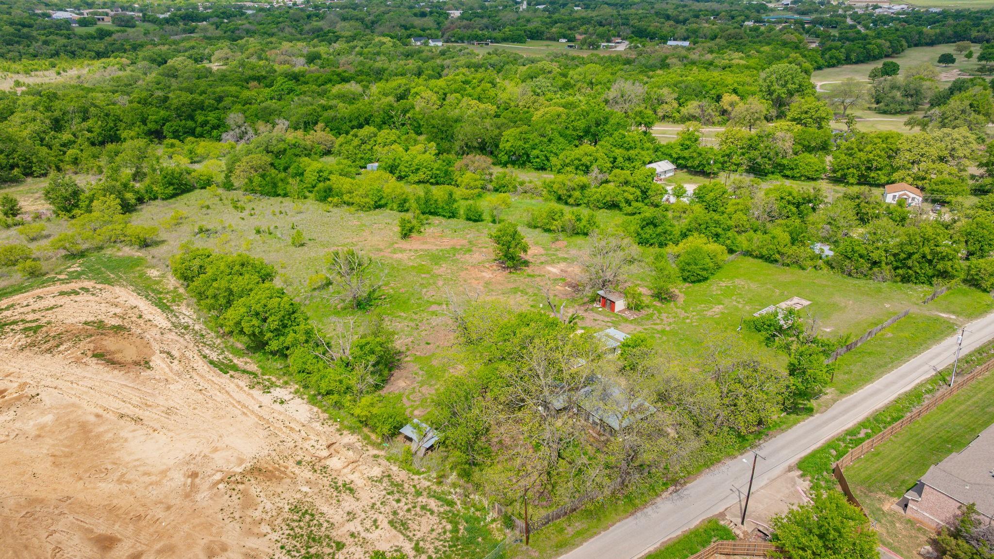main property photo 6