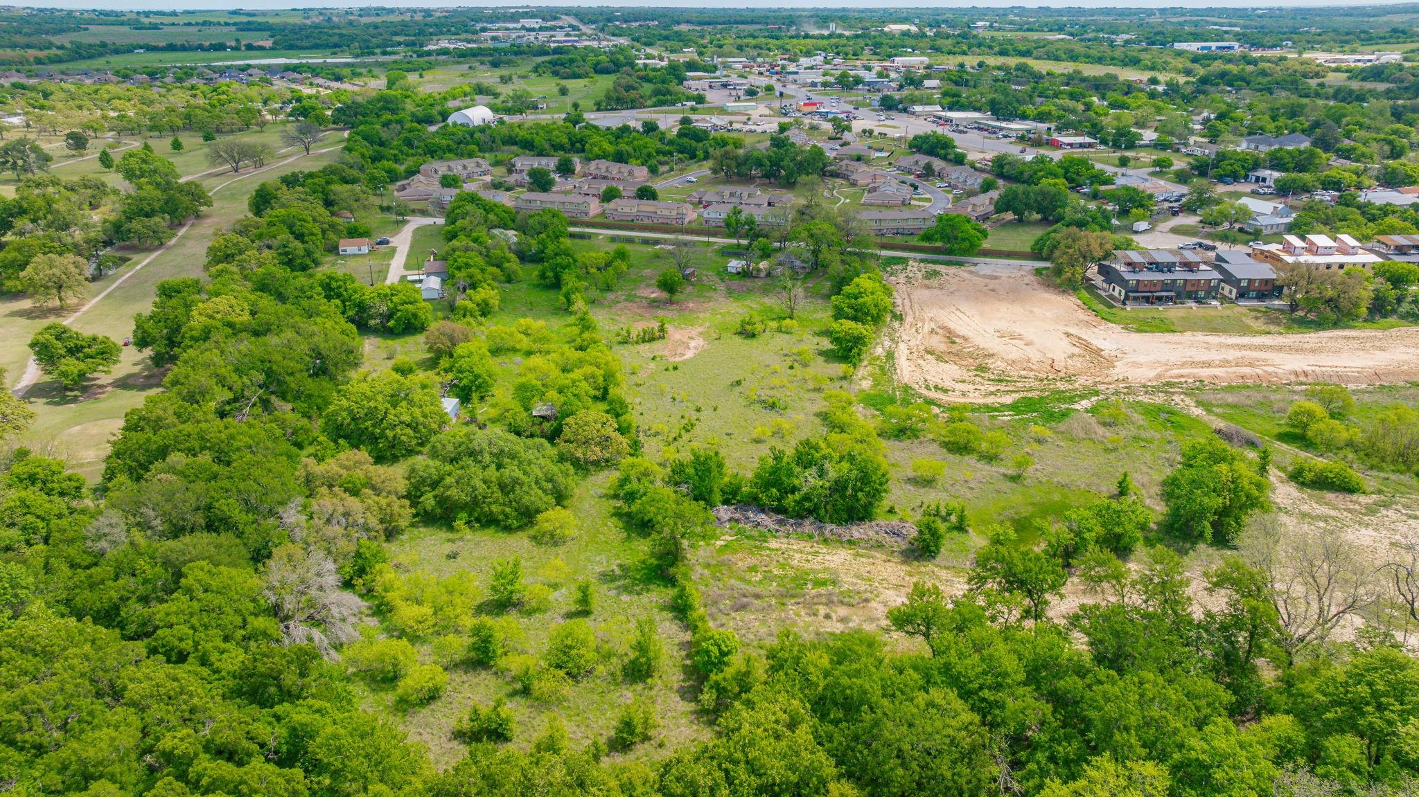 main property photo 9