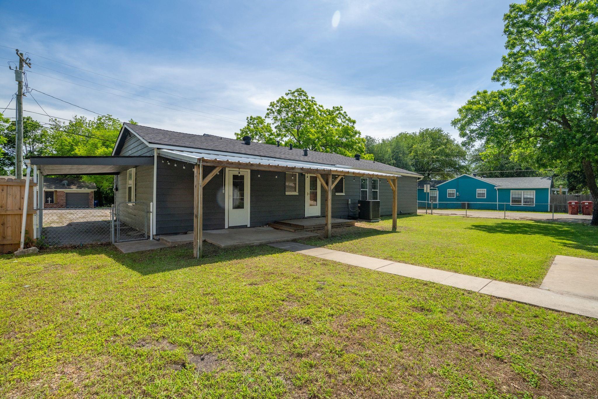 main property photo 29