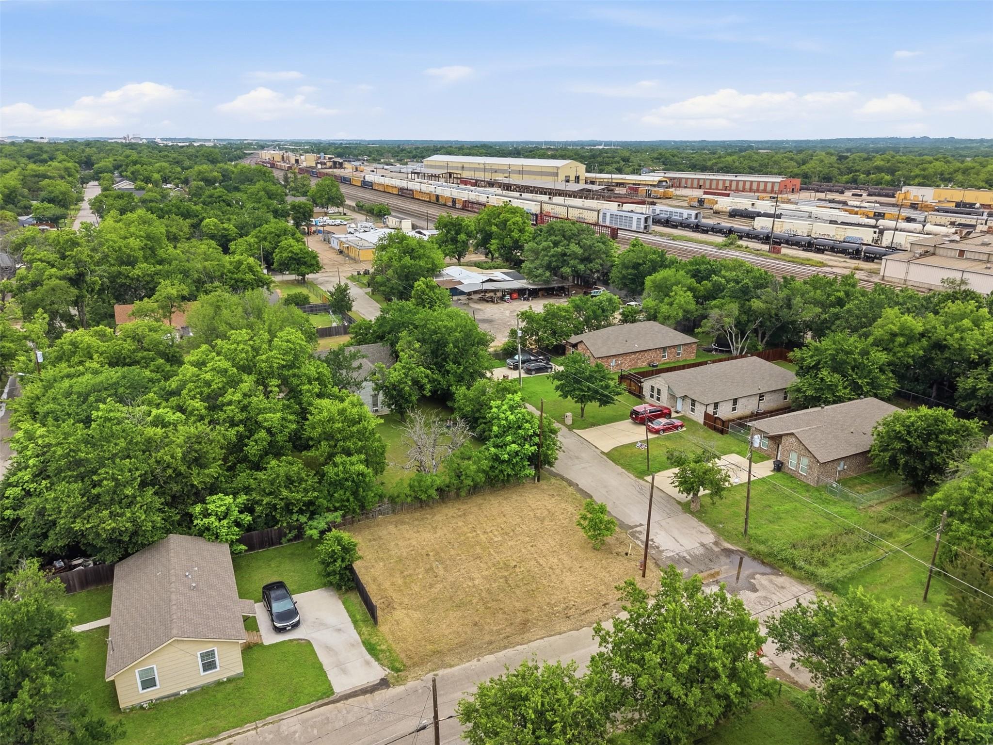 main property photo 10