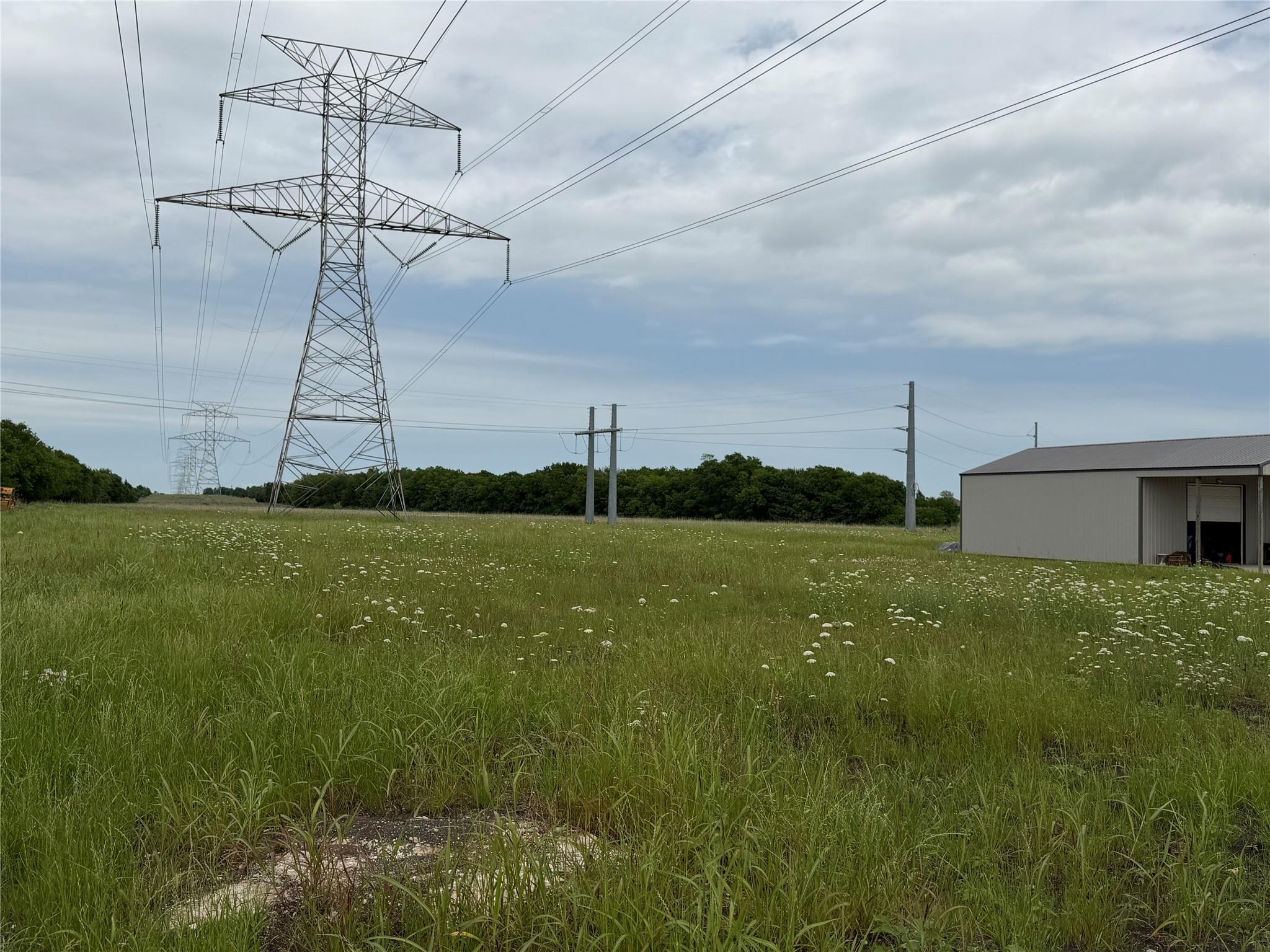 main property photo 11