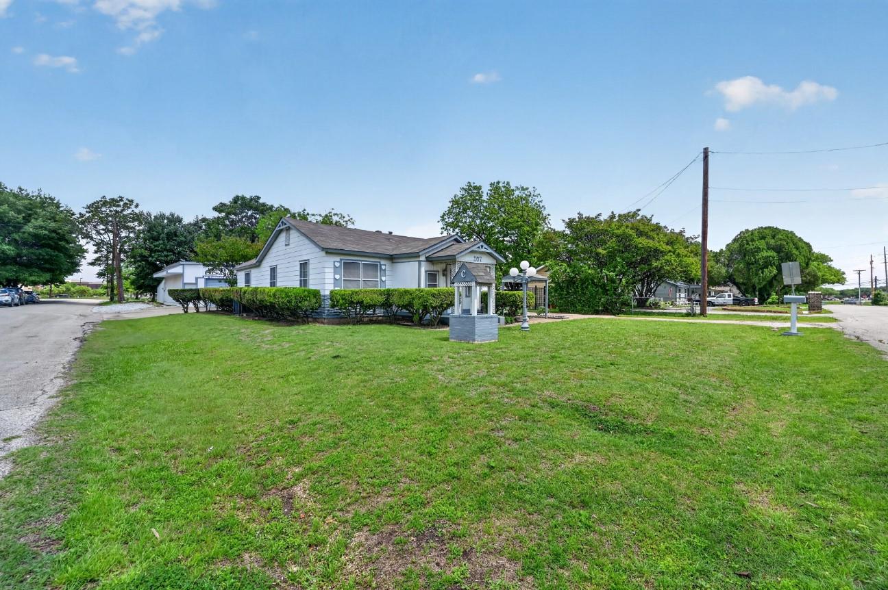 main property photo 3