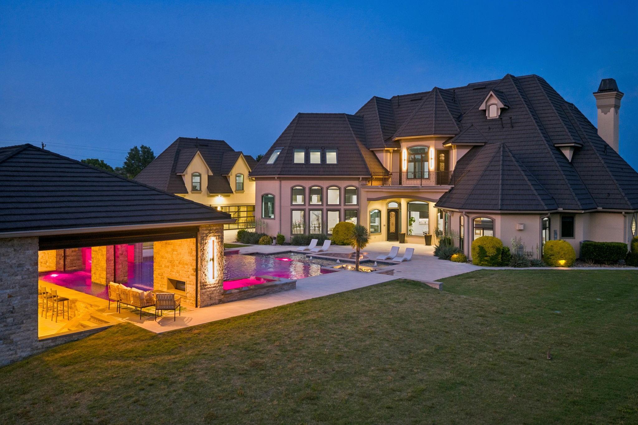 main property photo 3