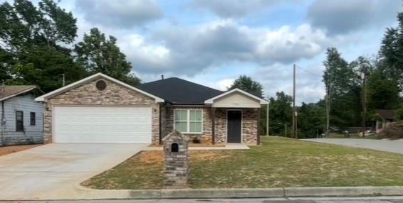 main property photo 2