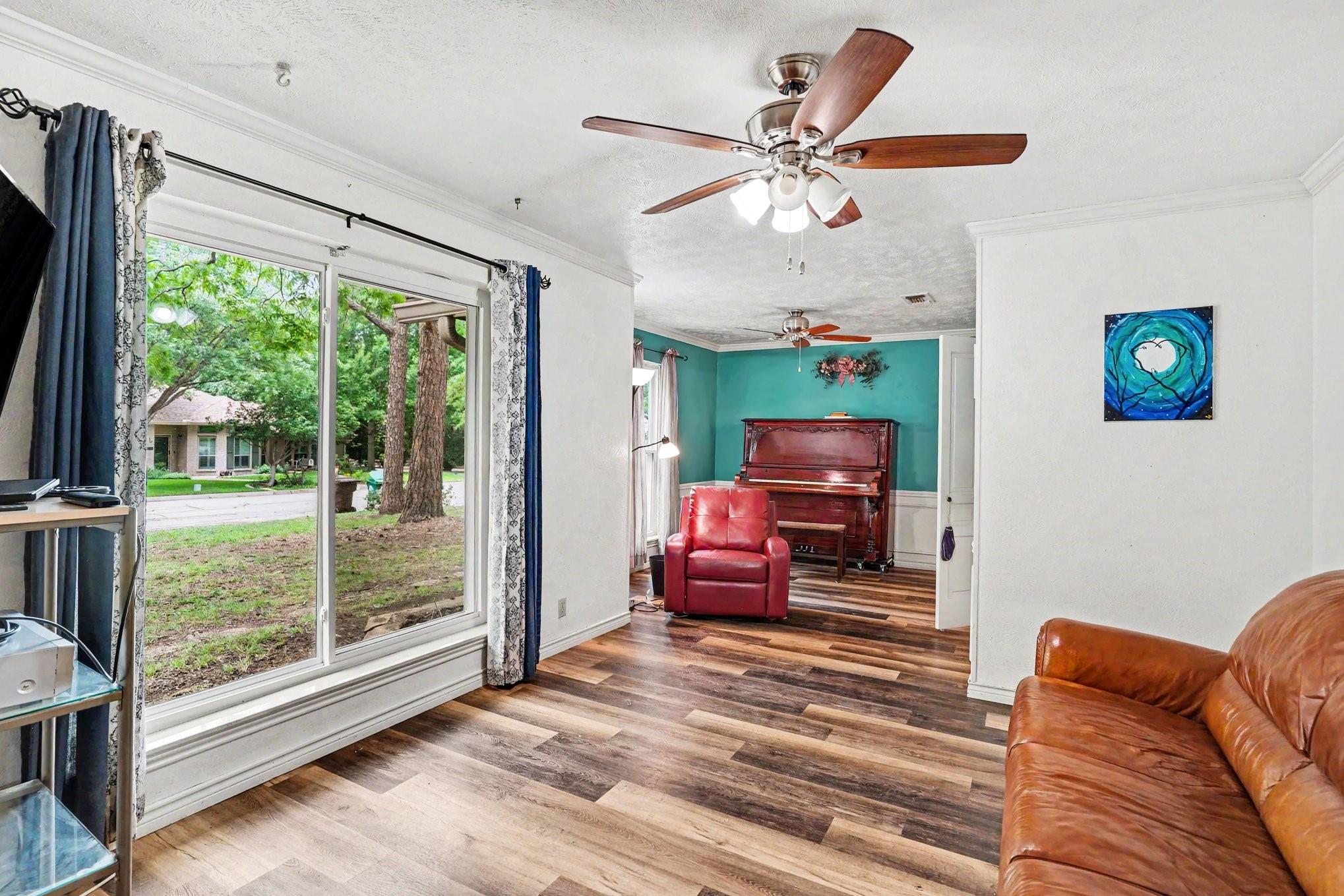 main property photo 5