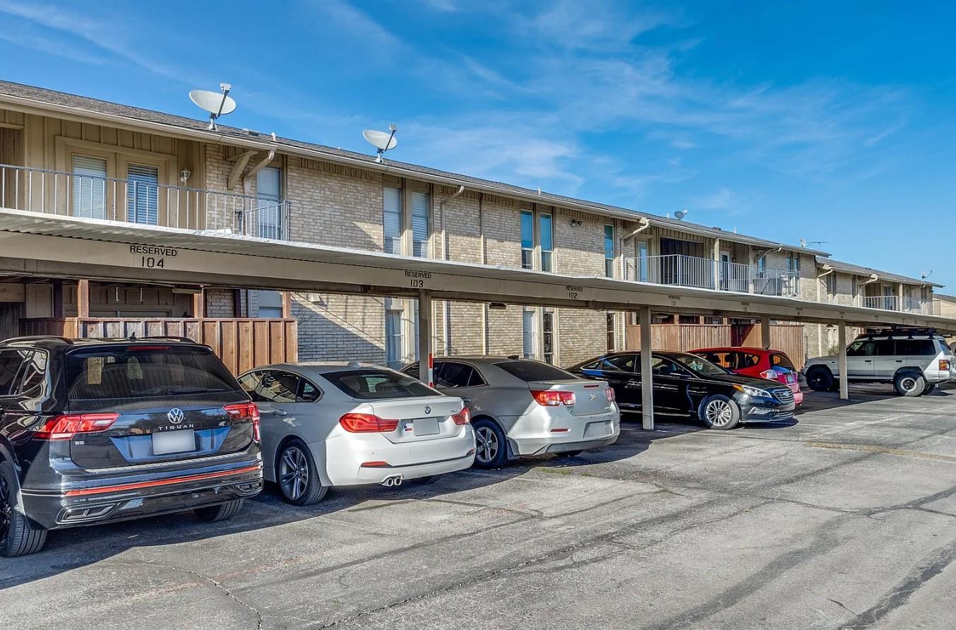 main property photo 13