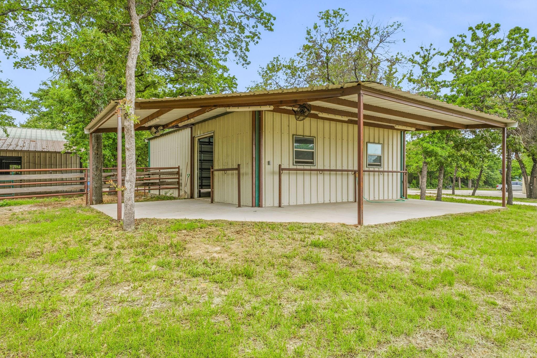 main property photo 27