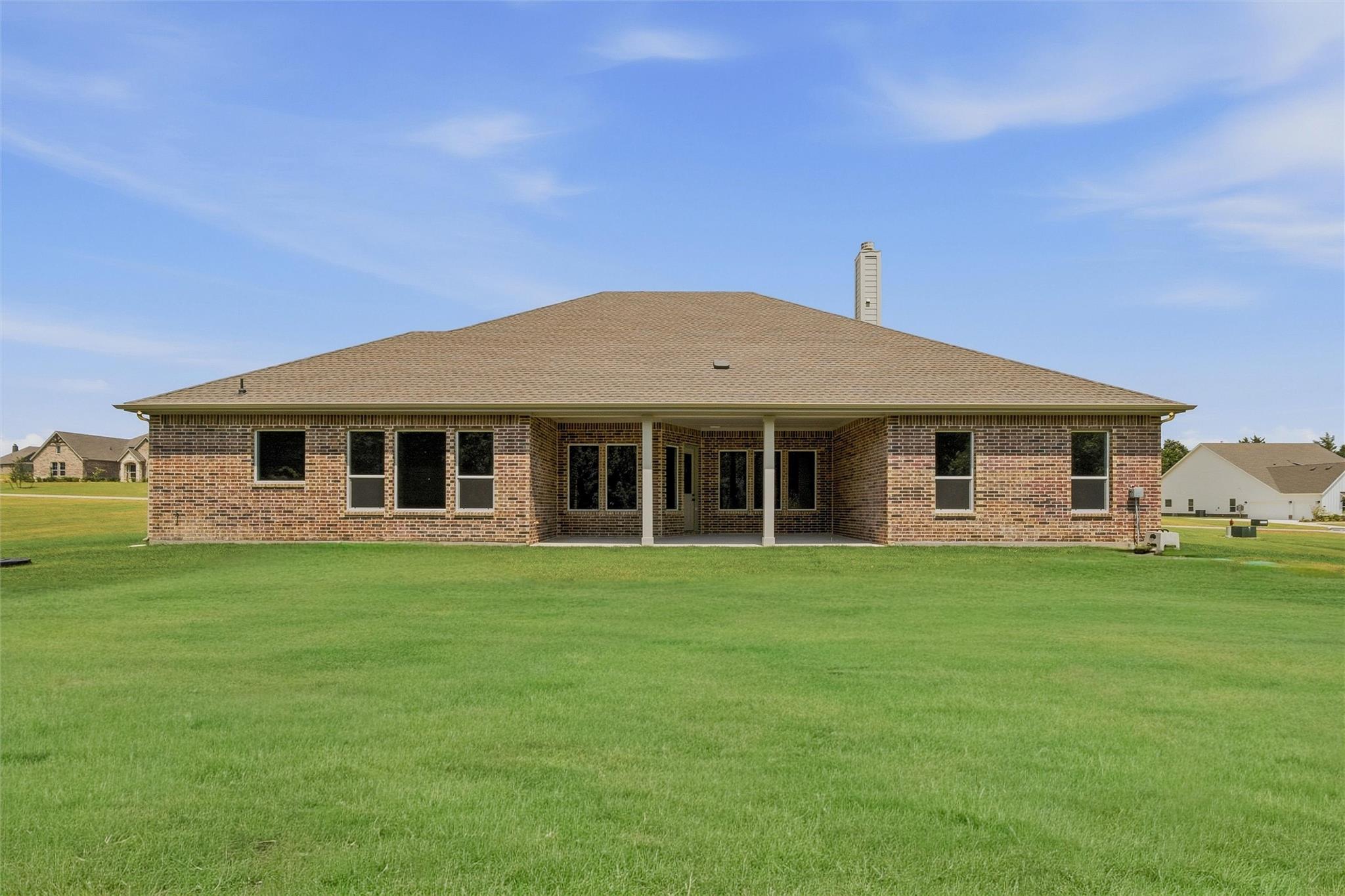 main property photo 32