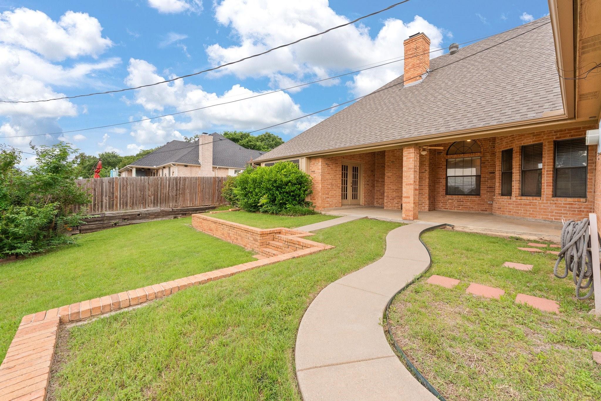 main property photo 22