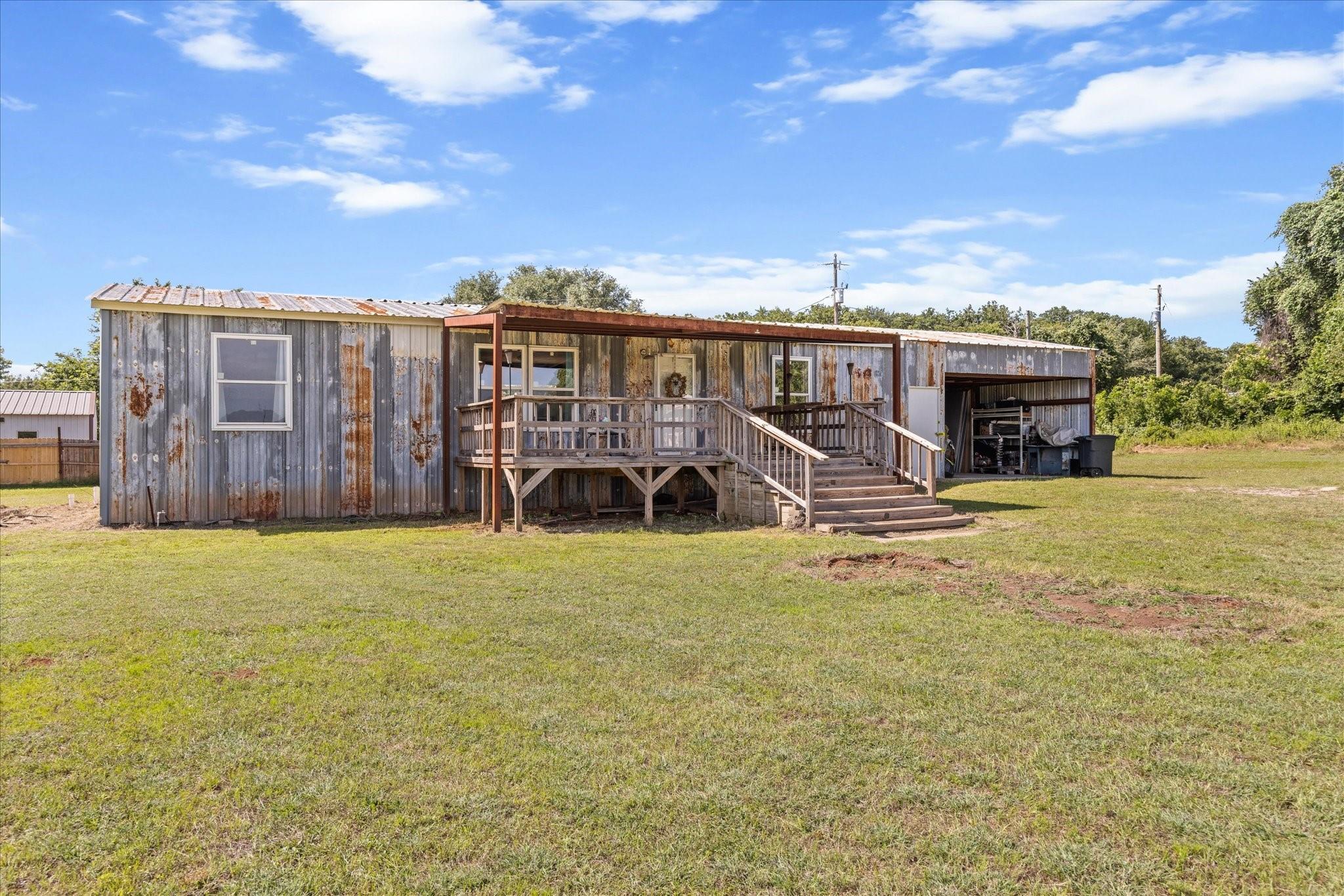 main property photo 4