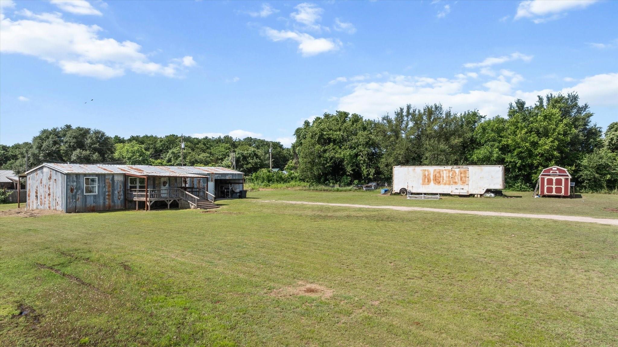 main property photo 5