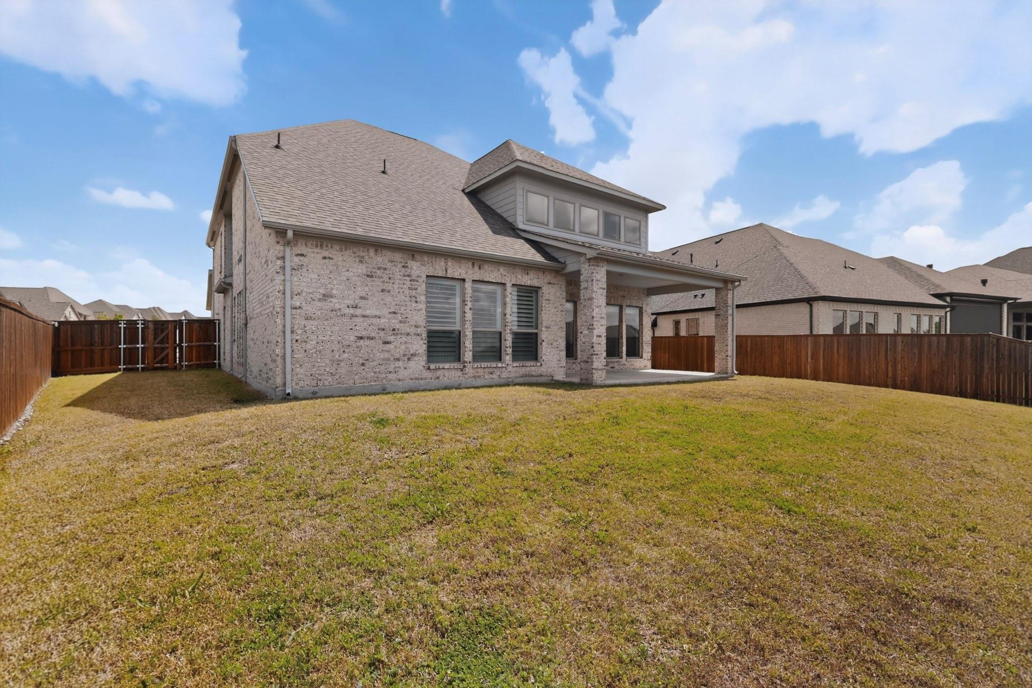 main property photo 34