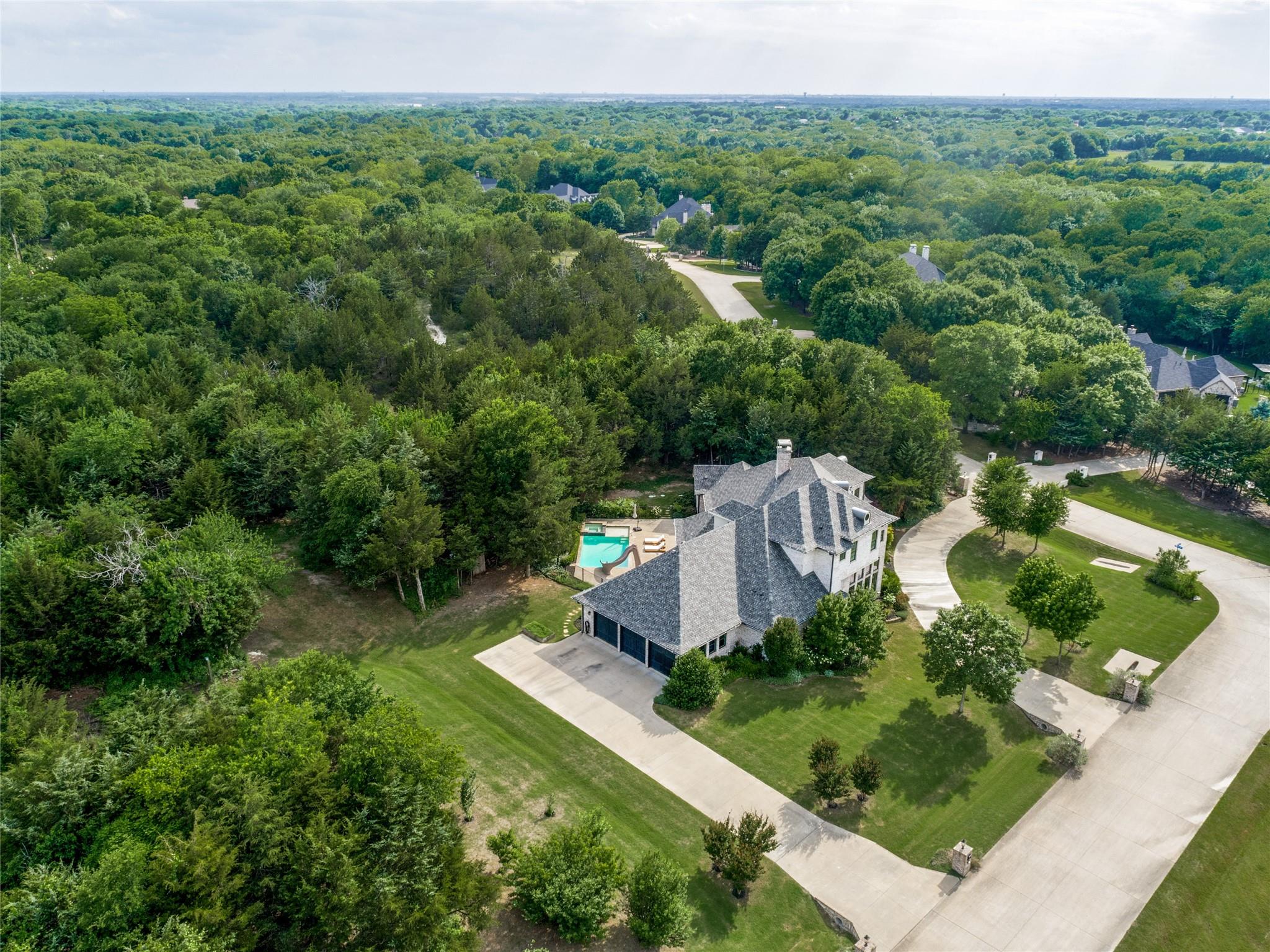 main property photo 29