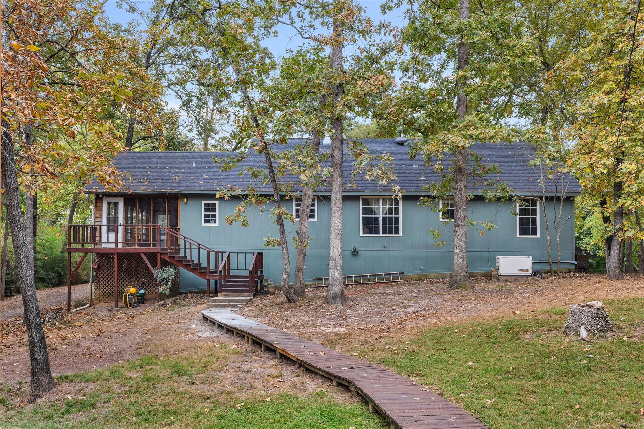 main property photo 28