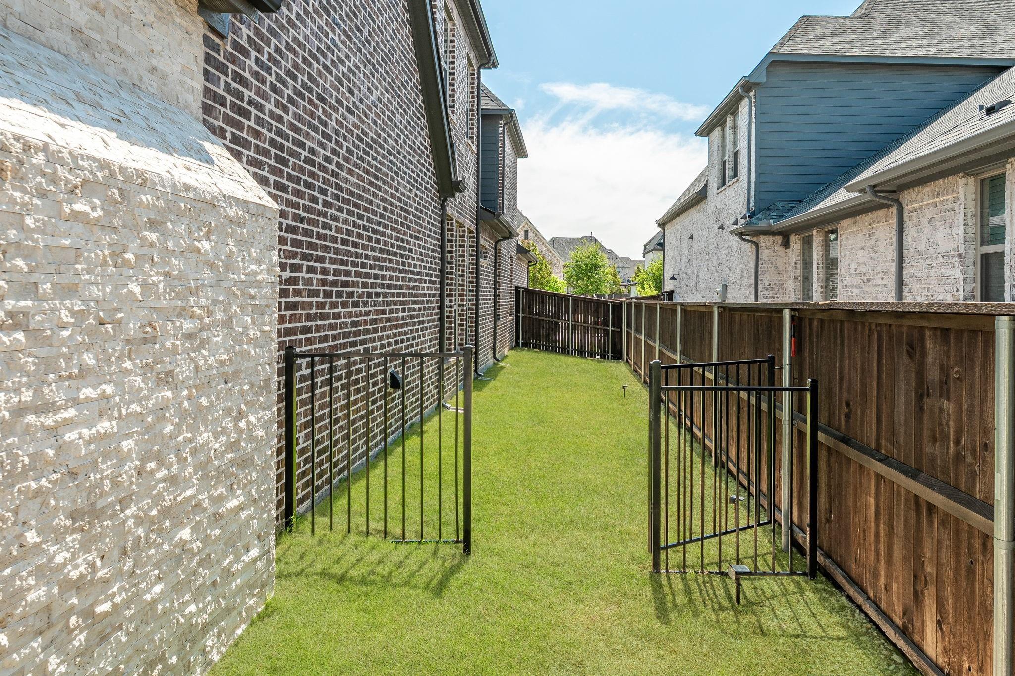 main property photo 33