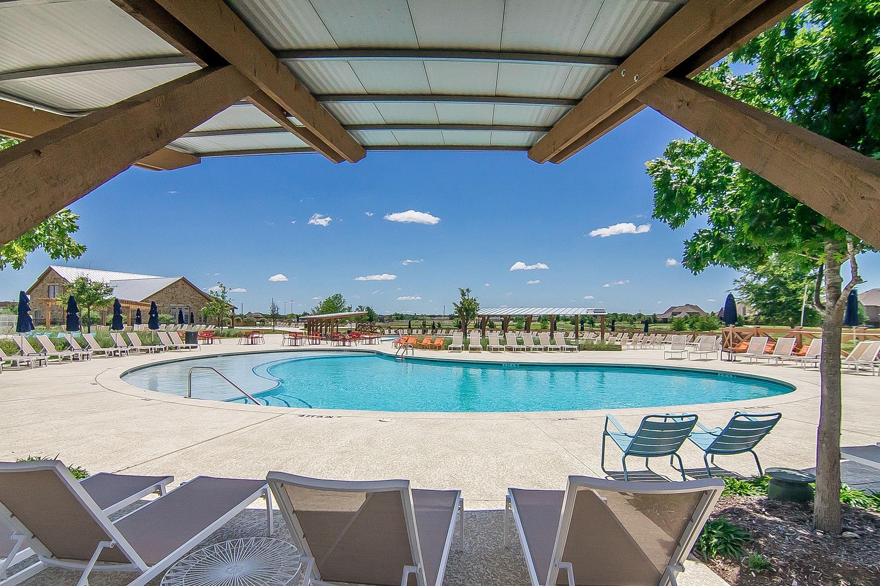 main property photo 37